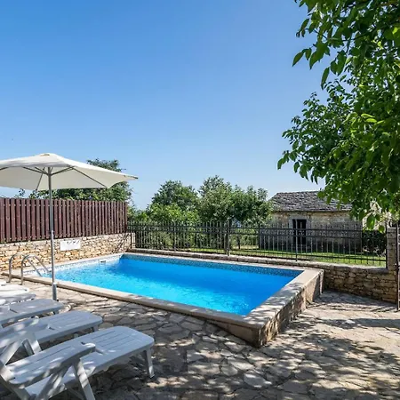 Rustic Marija With Panoramic View In Villa