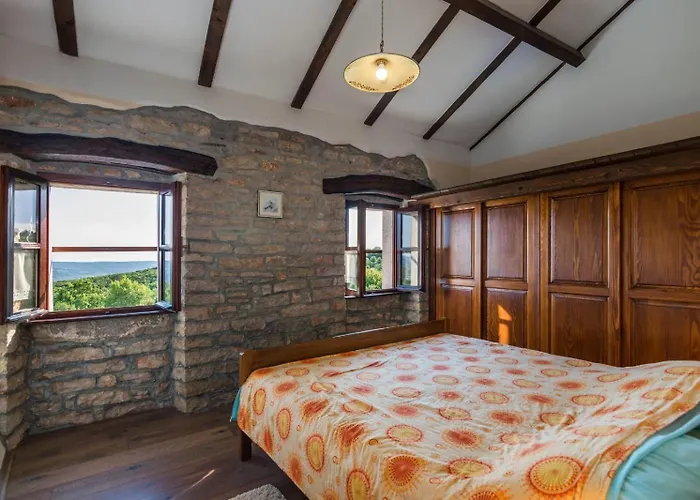 Rustic Marija With Panoramic View In * Zrenj